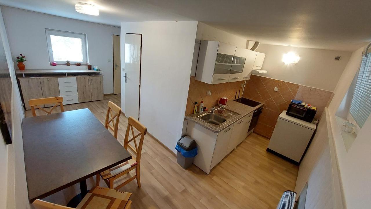 Ubytovani Pod Hradbami Nové Město nad Metují Kültér fotó